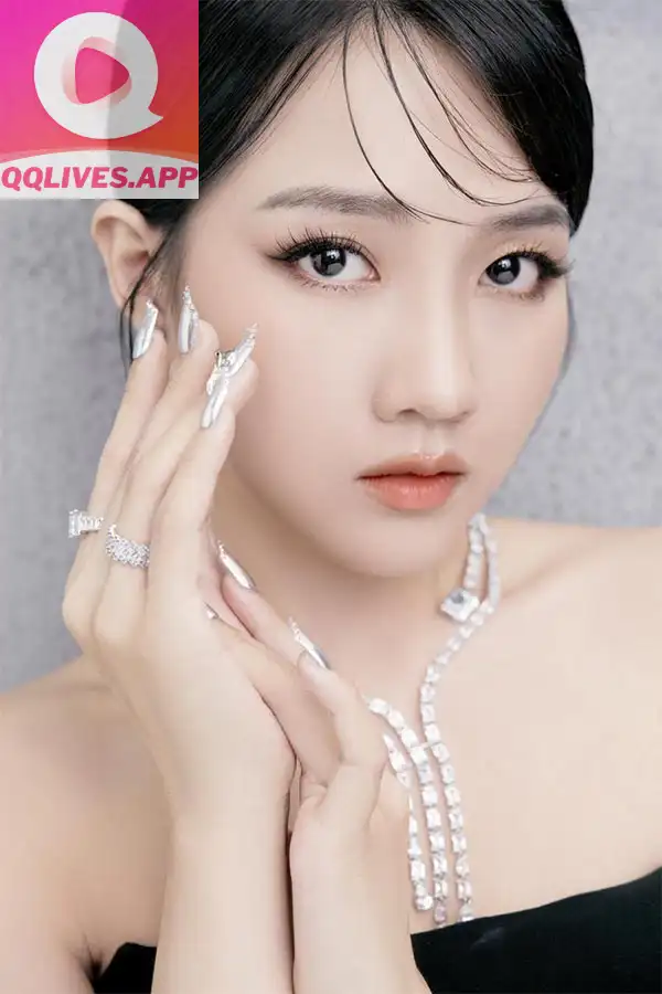 Ảnh hotgirl kiều trinh xíu xinh xắn