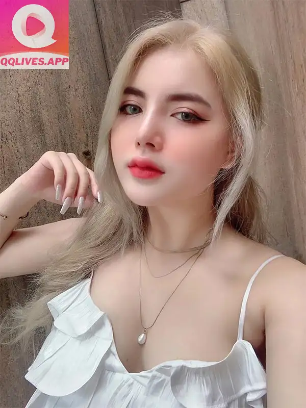 Ảnh hot girl lai tây tươi tắn