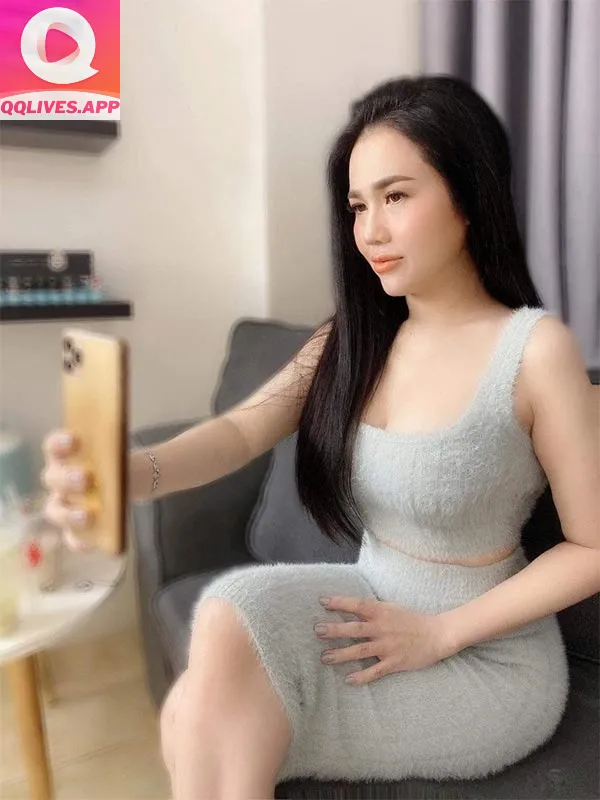 Ảnh hot girl ngọc bích 6