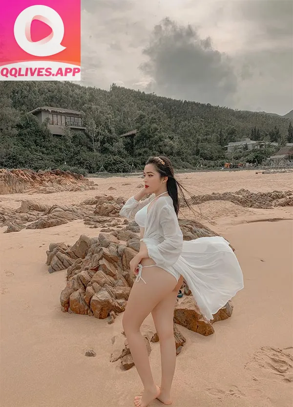 Ảnh hot girl tố ngân 2