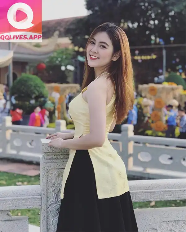 Ảnh hot girl trân trần 7